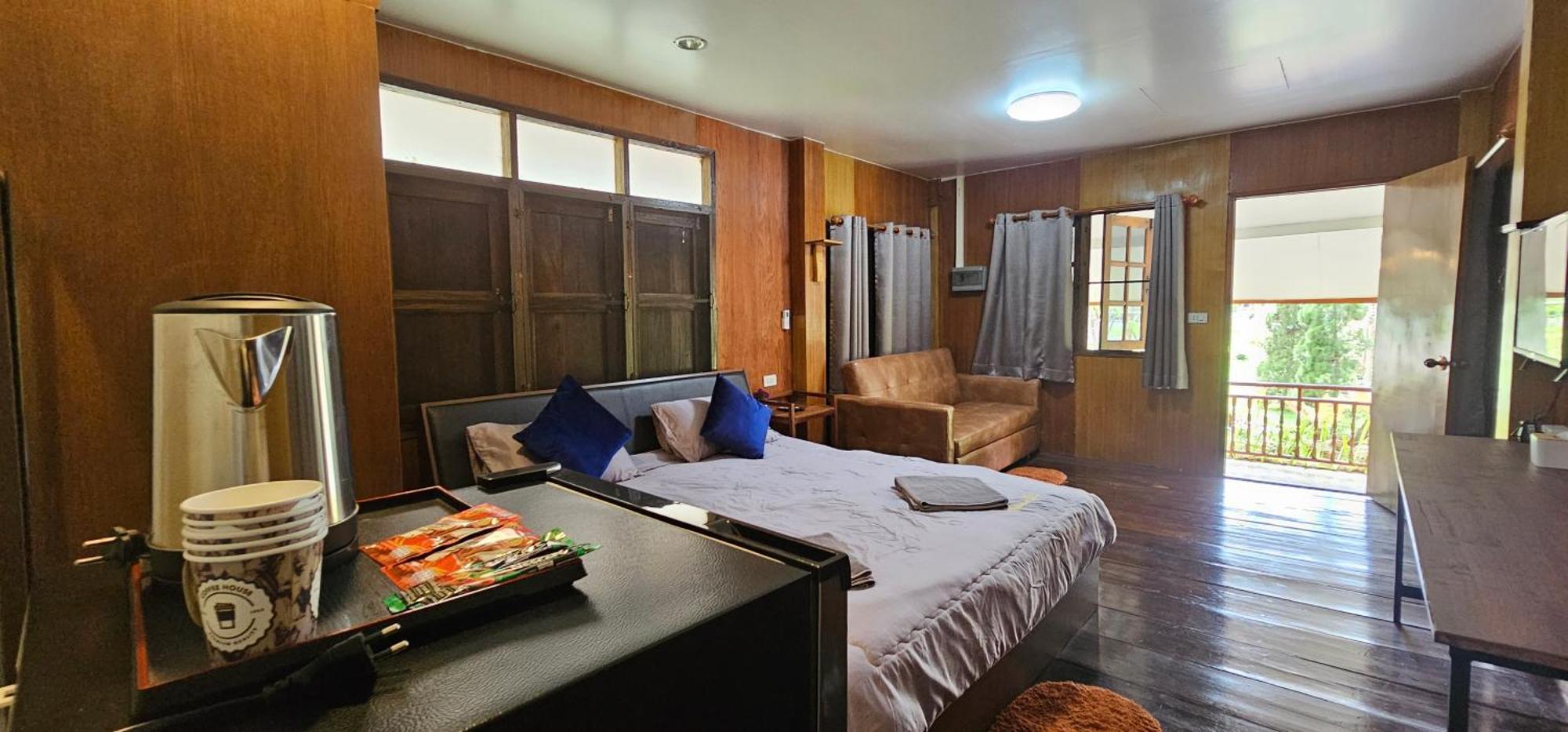 Homdoiintr Farmstay ฮ่อมดอยอินทร์ ฟาร์มสเตย์ Ban Huai Kaeo Exterior photo