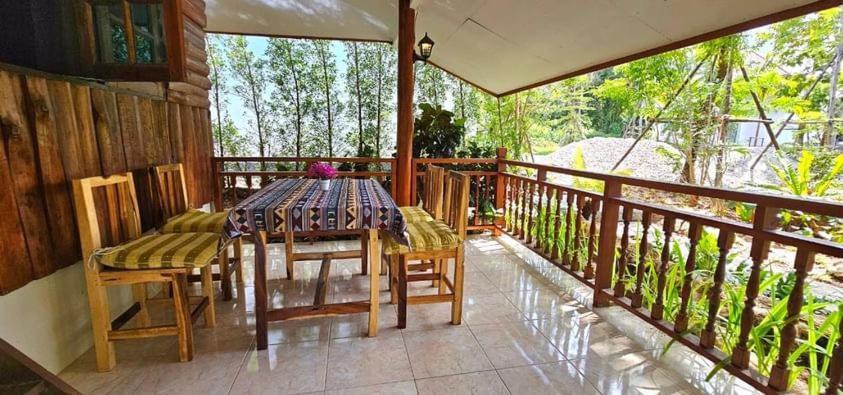 Homdoiintr Farmstay ฮ่อมดอยอินทร์ ฟาร์มสเตย์ Ban Huai Kaeo Exterior photo